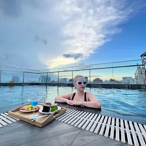 Hotel Golden Line